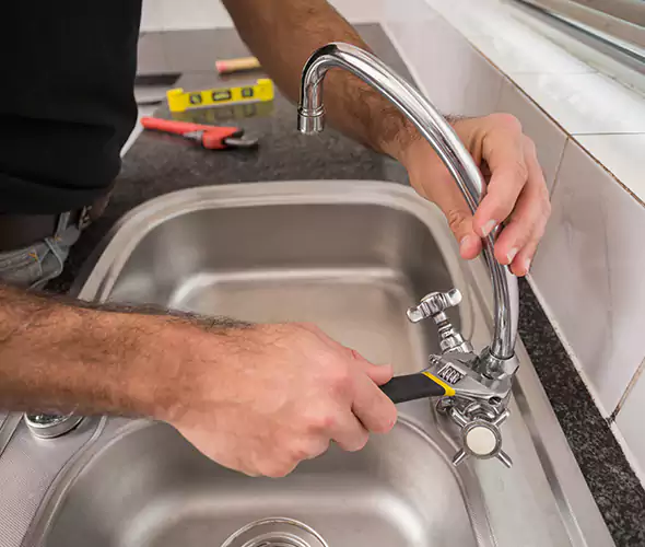 Local Experts for Faucet Repair in Kendall, FL:Schedule Affordable Faucet Repair Services with Us