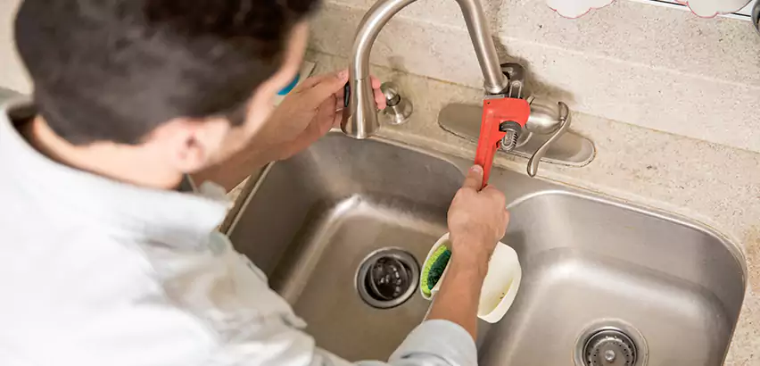 Faucet Repair in Kendall