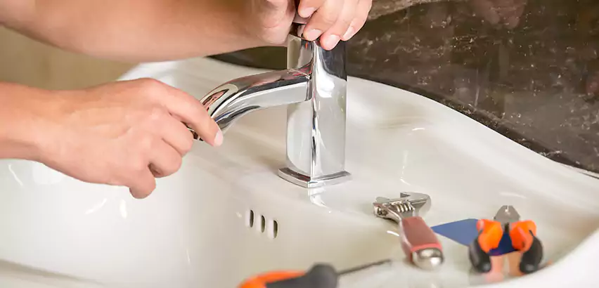 Bathtub Faucet Replacement in Kendall