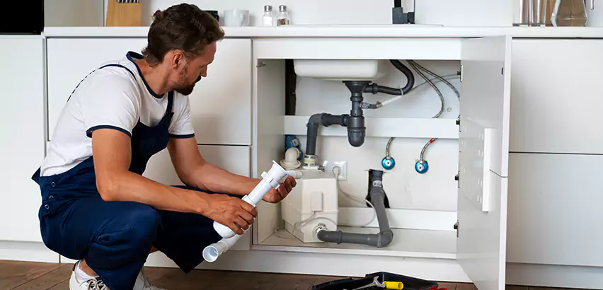 Plumbers for Frozen Pipes in Kendall